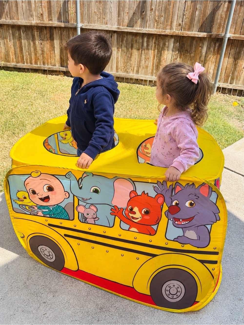 Cocomelon Musical Yellow School Bus Pop Up Tent, Foldable, Imaginative Play, 3+